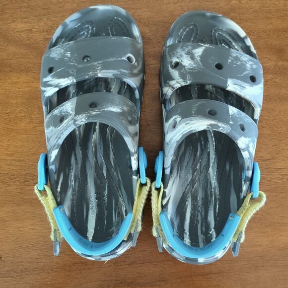 CROCS - KIDS CLS ALL-TERRAIN MARBLED SANDAL J2 and J3 - Picture 5 of 8